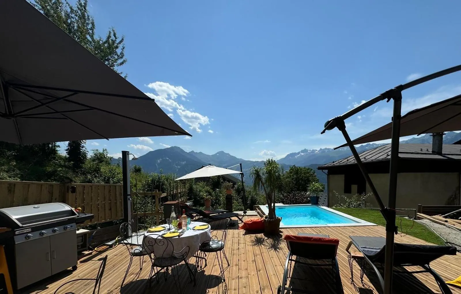 Le Moulin De Navette - La Roue Bed & Breakfast Grand-Aigueblanche 0*,